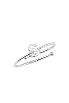 Ring mit Buchstabe "S"